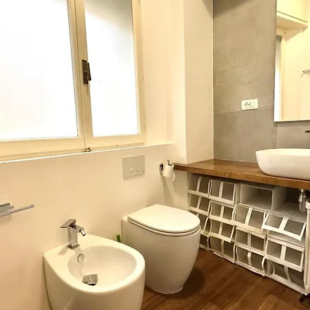 아파트 A41 - Ancona, Bilocale In Centro 안코나