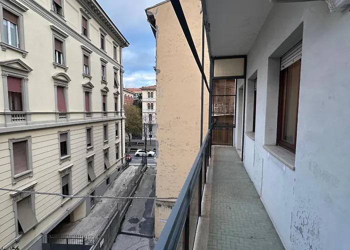 A41 - Ancona, Bilocale In Centro Ancona