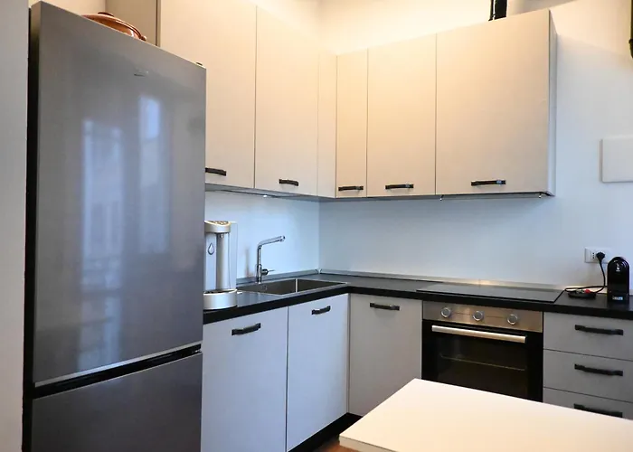 A41 - Ancona, Bilocale In Centro * Ancona